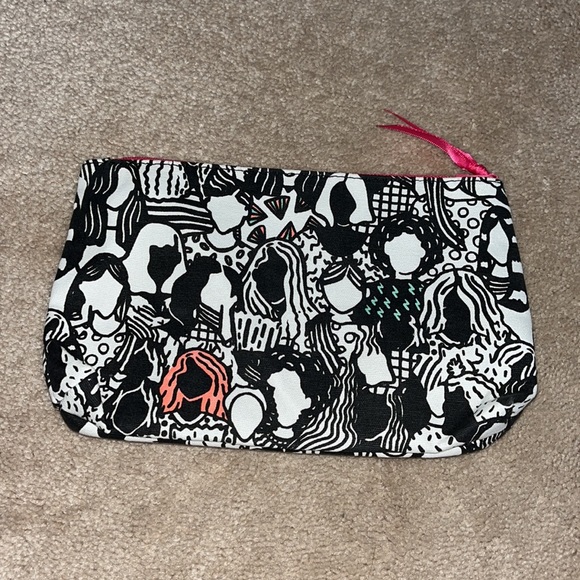 IPSY BAG MAKEUP COSMETIC BLACK WHITE PINK COLOR YOURSELF - Picture 2 of 5